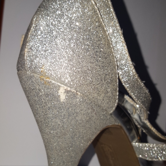 Silver sparkle high heels - Picture 2 of 3